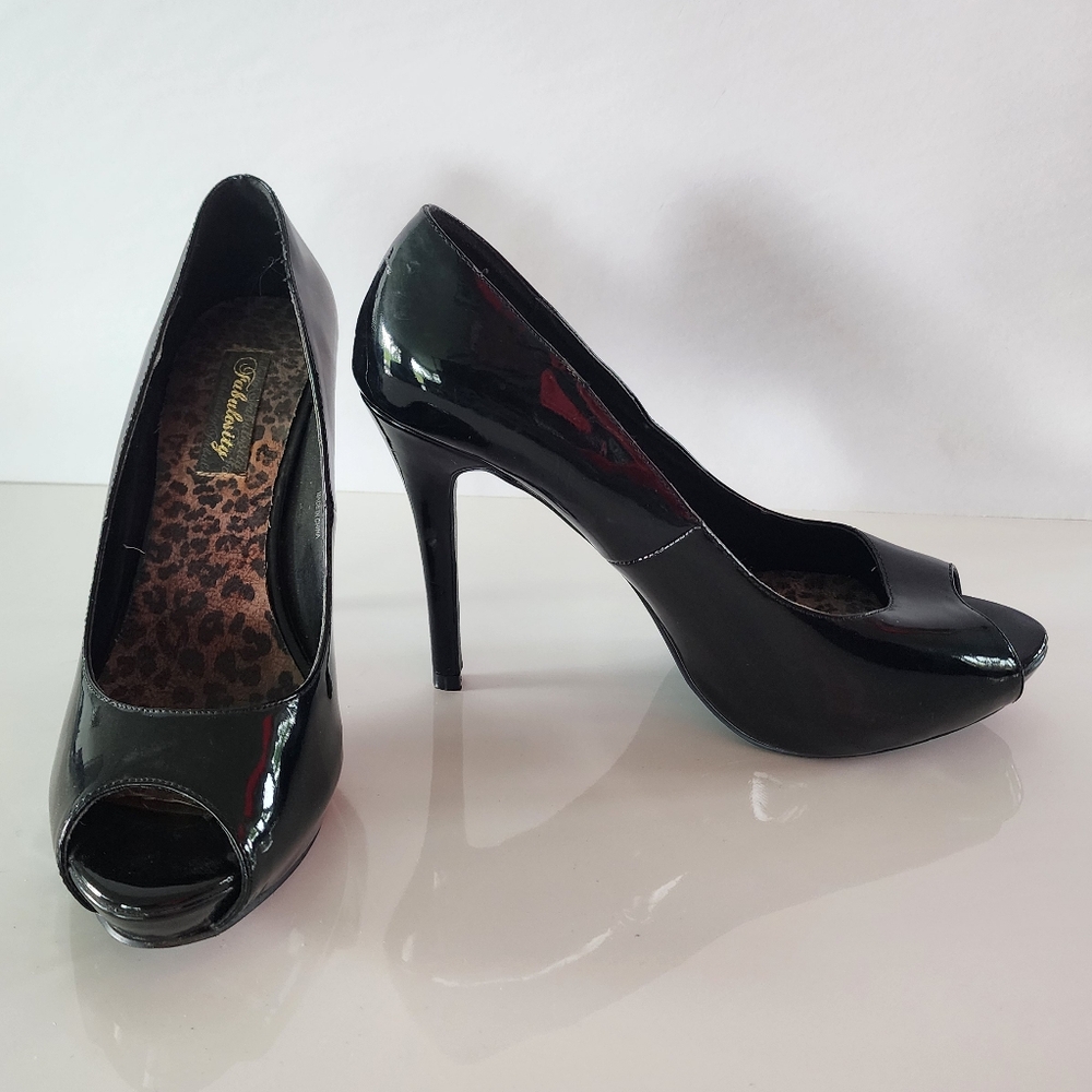Fabulousity Black Patent Leather Open Toe Pumps Size 8